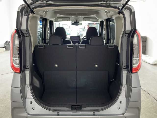 日産 ルークス ハイウェイスター X 兵庫県 2021(令3)年 0.3万km チタニウムグレーメタリック ・純正9インチナビ＆＆BT＆DVD＆CD/・アラウンドビューモニター/・シートヒーター/・インテリジェント エマージェンシーブレーキ/・フロント&バックソナー/・踏み間違い衝突防止アシスト/・インテリジェント LI/・インテリジェント FCW/・インテリジェント DA/・先行車発進お知らせ/・ハイビームアシスト/・標識検知機能/・ハンズフリーオートスライドドア/・パワースライドドア/・純正ドライブレコーダー/・LEDヘッドライト/・リヤシーリングファン/・ロールサンシェード/・LEDライト&LEDフォグ/・パーソナルテーブル/・前席シートヒーター/・スマートキー/・スペアキー