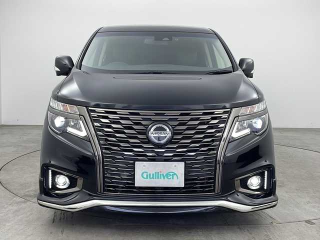 日産 エルグランド 250HWS S アーバンクロム 兵庫県 2021(令3)年 6.7万km 黒 ・ワンオーナー車/・純正9インチナビ＆TV＆BT＆DVD＆CD&SD/・純正10.1型リアフリップダウンモニター/・レーダークルーズコントロール/・アラウンドビューモニター/・インテリジェントFCW（前方衝突予測警報）/・インテリジェントBSI（後側方衝突防止支援システム）/・BSW（後側方車両検知警報）/・RCTA（後退時車両検知警報）/・360°セーフティアシスト/・前後コーナーセンサー/・パワーバックドア/・両側パワースライドドア/・ウッドコンビステアリング/・スマートキー/・スペアキー/・ハーフレザーシート/・前方ドライブレコーダー/・ビルトインETC/・LEDヘッドライト/・フォグ/・オートライト/・純正18インチアルミホイール/・フロアマット