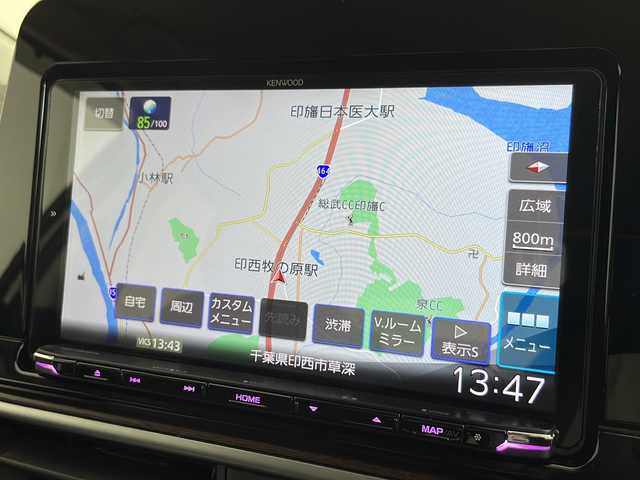 日産 オーラ G レザーエディション 千葉県 2022(令4)年 4.4万km ピュアホワイトパール / スーパーブラック 2トーン 運転支援システム/・エマージェンシーブレーキ/・標識検知機能/・踏み間違い防止アシスト/・車線逸脱警報/・ふらつき警報/・後側方衝突防止支援システム/・後側方車両検知警報/・後退時車両検知機能/純正10インチメモリーナビ/・フルセグTV/・Bluetoothオーディオ接続/・CD/DVD再生機能/ブラインドスポットモニター/合皮レザーシート/LEDヘッドライト/デジタルインナーミラー/USBソケット
