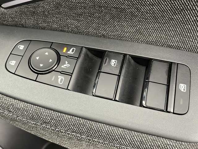 日産 オーラ G レザーエディション 千葉県 2022(令4)年 4.4万km ピュアホワイトパール / スーパーブラック 2トーン 運転支援システム/・エマージェンシーブレーキ/・標識検知機能/・踏み間違い防止アシスト/・車線逸脱警報/・ふらつき警報/・後側方衝突防止支援システム/・後側方車両検知警報/・後退時車両検知機能/純正10インチメモリーナビ/・フルセグTV/・Bluetoothオーディオ接続/・CD/DVD再生機能/ブラインドスポットモニター/合皮レザーシート/LEDヘッドライト/デジタルインナーミラー/USBソケット