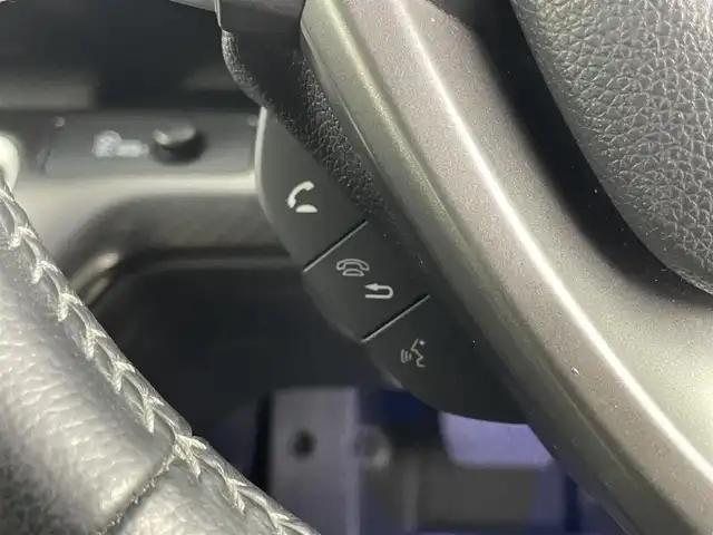 ホンダ ステップワゴン スパーダ eHEV G ホンダS 埼玉県 2020(令2)年 6.3万km プラチナホワイトパール 社外ナビ　MDV-S708L/(Bluetooth/USB/ipod/CD/DVD/AM/FM)/地デジフルセグ/バックカメラ/前方ドライブレコーダー/ETC2.0/Honda SENSING/・アダプティブ・クルーズ・コントロール/・衝突軽減ブレーキ/・誤発進抑制機能/・歩行者事故低減ステアリング/・路外逸脱抑制機能/・先行車発進お知らせ機能/・標識認識機能/電子パーキングシステム/ブレーキホールド/EVモード/ステアリングリモコン/プッシュスタート/両側パワースライドドア/ロールサンシェード/ウィンカーミラー/フロントフォグランプ/社外フロアマット/社外ドアバイザー/純正16インチアルミホイール付205/60R16サマータイヤ×4車載