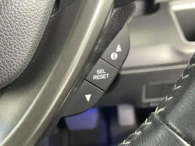 ホンダ ステップワゴン スパーダ eHEV G ホンダS 埼玉県 2020(令2)年 6.3万km プラチナホワイトパール 社外ナビ　MDV-S708L/(Bluetooth/USB/ipod/CD/DVD/AM/FM)/地デジフルセグ/バックカメラ/前方ドライブレコーダー/ETC2.0/Honda SENSING/・アダプティブ・クルーズ・コントロール/・衝突軽減ブレーキ/・誤発進抑制機能/・歩行者事故低減ステアリング/・路外逸脱抑制機能/・先行車発進お知らせ機能/・標識認識機能/電子パーキングシステム/ブレーキホールド/EVモード/ステアリングリモコン/プッシュスタート/両側パワースライドドア/ロールサンシェード/ウィンカーミラー/フロントフォグランプ/社外フロアマット/社外ドアバイザー/純正16インチアルミホイール付205/60R16サマータイヤ×4車載