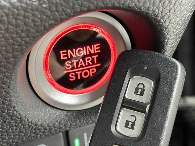 ホンダ Ｎ ＢＯＸ カスタム G L ホンダセンシング 新潟県 2020(令2)年 2.5万km クリスタルブラックパール ホンダセンシング/禁煙車/社外メモリナビ/　　CD/DVD/AM/FM/フルセグ/BT/iPod/SD/バックモニター/片側パワースライドドア/LEDオートライト/前席シートヒーター/純正14インチアルミホイール/ステアリングスイッチ/USBポート/純正フロアマット/ドアバイザー/ETC/スマートキー