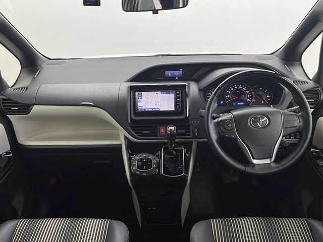 トヨタ ノア Si ダブルバイビーⅢ 千葉県 2021(令3)年 3.5万km ホワイトパールクリスタルシャイン 禁煙車/純正ナビ/・CD/DVD/AM/FM/・フルセグTV/衝突被害軽減ブレーキ/・車線逸脱防止支援/・コーナーセンサー/両側パワースライドドア/オートライト/・オートハイビーム/スマートキー