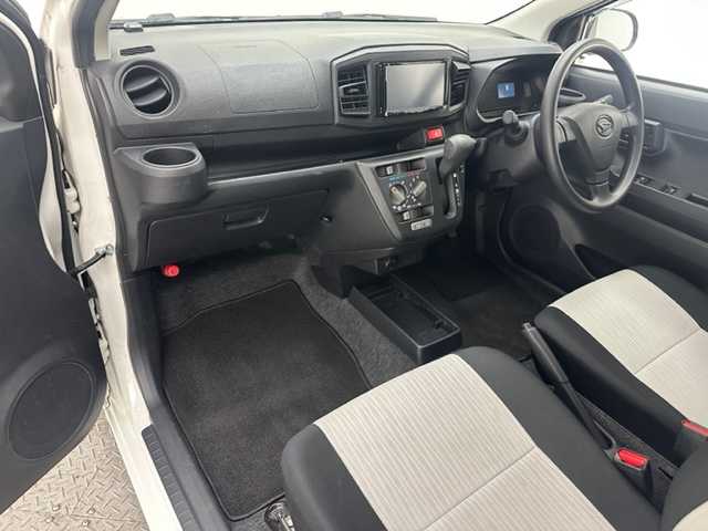 ダイハツ ミラ イース B SAⅢ 兵庫県 2020(令2)年 1.9万km ホワイト 社外ナビ(CD/FM/AM)/社外前後ドライブレコーダー/コーナーセンサー/アイドリングストップ/PCS/LDA/オートハイビーム/ヘッドライトレベライザー/リモコンキー/スペアキー/ドアバイザー/社外フロアマット/横滑り防止装置