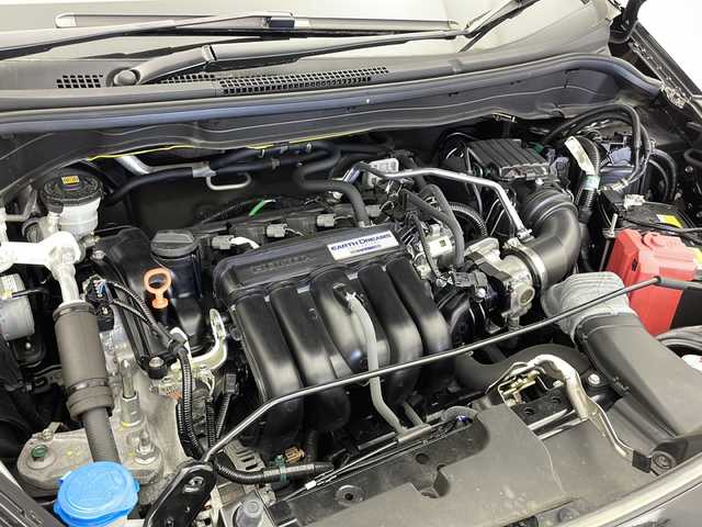 ホンダ フィット クロスター 宮城県 2020(令2)年 2.7万km クリスタルブラックパール 純正ナビ/バックカメラ/純正エンジンスターター/ルーフレール/前後コーナーセンサー　/ホンダセンシング　/　・アダプティブクルーズコントロール　/　・路外逸脱抑制機能　/　・踏み間違い抑制　/　・横滑り防止装置　/オートライト　/ＬＥＤライト　/ライトレベライザー/ステアリングスイッチ/純正フロアマット/サイドバイザー　/純正アルミホイール