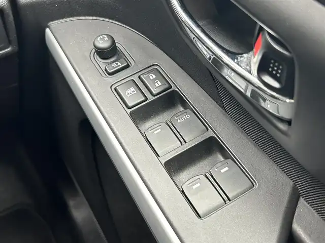 スズキ ＳＸ４ Ｓクロス 静岡県 2019(令1)年 8.3万km エナジェティックレッドパール ワンオーナー車/レーダーブレーキサポートII/フルタイム4WD/純正SDナビ（CN-RZ743）/BTオーディオ/フルセグTV/DVD再生/バックカメラ/スマートキー/アイドリングストップ/シートヒーター/LEDヘッドライト/フォグライト/ドアバイザー/純正17AW/純正フロアマット/保証書