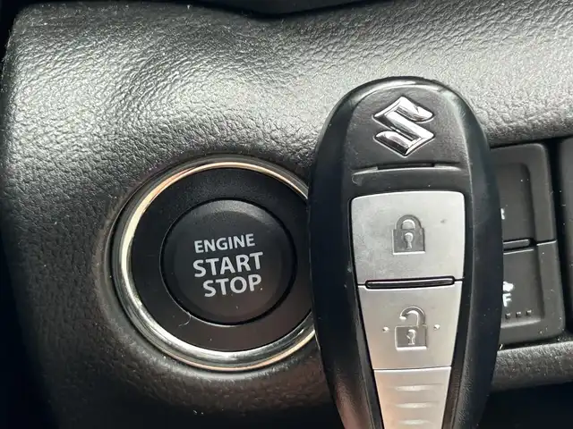 スズキ ＳＸ４ Ｓクロス 静岡県 2019(令1)年 8.3万km エナジェティックレッドパール ワンオーナー車/レーダーブレーキサポートII/フルタイム4WD/純正SDナビ（CN-RZ743）/BTオーディオ/フルセグTV/DVD再生/バックカメラ/スマートキー/アイドリングストップ/シートヒーター/LEDヘッドライト/フォグライト/ドアバイザー/純正17AW/純正フロアマット/保証書