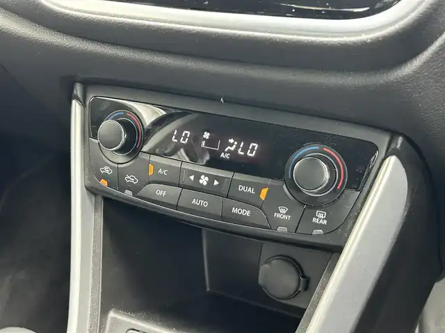 スズキ ＳＸ４ Ｓクロス 静岡県 2019(令1)年 8.3万km エナジェティックレッドパール ワンオーナー車/レーダーブレーキサポートII/フルタイム4WD/純正SDナビ（CN-RZ743）/BTオーディオ/フルセグTV/DVD再生/バックカメラ/スマートキー/アイドリングストップ/シートヒーター/LEDヘッドライト/フォグライト/ドアバイザー/純正17AW/純正フロアマット/保証書