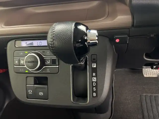 ダイハツ ムーヴ キャンバス セオリー G 鹿児島県 2022(令4)年 1.5万km グレーマイカM スマートアシスト/純正10インチナビゲーション/フルセグ BT CD DVD HDMI対応/バックカメラ/両側パワースライドドア/シートヒーター/前後ドライブレコーダー/USB入力端子/ETC/LEDヘッドライト/AUTOライト/オートマチックハイビーム/コーナーセンサー/純正フロアマット/アイドリングストップ