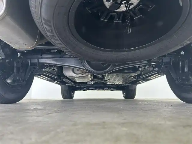トヨタ ランドクルーザー ２５０ VX 千葉県 2025(令7)年 0.1万km アバンギャルドブロンズメタリック サンルーフ/丸目ヘッドライト/セーフティセンス（衝突回避支援パッケージ）/・プリクラッシュセーフティ/・レーンディパーチャーアラート/・オートマチックハイビーム/・ドライバー異常時対応システム/・プロアクティブドライビングアシスト/・発進遅れ告知機能/・レーンレーシングアシスト/・レーダークルーズコントロール/・ロードサインアシスト/12.3インチディスプレイオーディオ/・コネクティッドナビ対応/・AM/FMチューナー/・USB入力/・Apple CarPlay/Android Auto/・ETC2.0/・地デジTV/・HDMI入力/・パイオニア プレミアムサウンドシステム/デジタルインナーミラー/ステアリングヒーター/ブラインドスポットモニター/LEDヘッドライト/純正18インチAW/運転席パワーシート/コーナーセンサー/ビルトインETC2.0