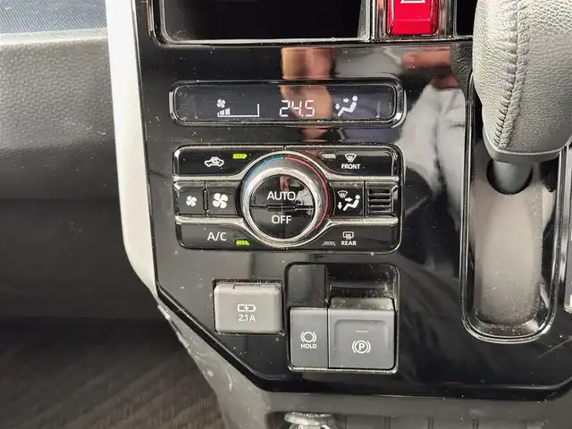 トヨタ ルーミー カスタムG 宮城県 2021(令3)年 5.3万km パールホワイトⅢ パノラミックビュー対応ナビレディパッケージ/・パノラミックビューモニター/・ステアリングスイッチ/コンフォートパッケージ/・シートヒーター（運転席/助手席）/・シートバックテーブル（運転席/助手席）/＝＝＝/スマートアシスト/・衝突回避支援ブレーキ機能/・車線逸脱警報機能/・ブレーキ制御付誤発進抑制機能/・先行車発進お知らせ機能/・アダプティブクルーズコントロール/・アダプティブドライビングビーム/・衝突警報機能/・ふらつき警報機能/・サイドビューランプ/・コーナーセンサー/・路側逸脱警報/・標識認識機能/社外9インチナビ（AVIC-RQ911）/・CD/DVD/・Bluetooth/・フルセグTV/ビルトインETC/両側パワースライドドア/革調シートカバー/革巻きステアリング/ステアリングスイッチ/電動パーキングブレーキ/ブレーキホールド/LEDヘッドランプ/フォグランプ/オートライト/スマートキー＆プッシュスタート/電動格納ミラー/純正14インチAW/純正フロアマット/純正ドアバイザー/Wエアバッグ