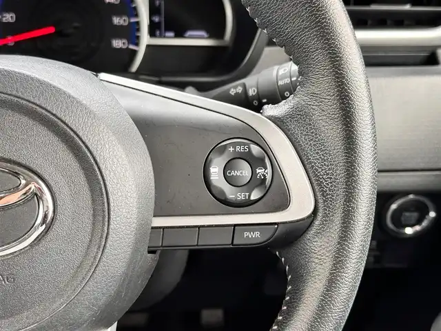 トヨタ ルーミー カスタムG 宮城県 2021(令3)年 5.3万km パールホワイトⅢ パノラミックビュー対応ナビレディパッケージ/・パノラミックビューモニター/・ステアリングスイッチ/コンフォートパッケージ/・シートヒーター（運転席/助手席）/・シートバックテーブル（運転席/助手席）/＝＝＝/スマートアシスト/・衝突回避支援ブレーキ機能/・車線逸脱警報機能/・ブレーキ制御付誤発進抑制機能/・先行車発進お知らせ機能/・アダプティブクルーズコントロール/・アダプティブドライビングビーム/・衝突警報機能/・ふらつき警報機能/・サイドビューランプ/・コーナーセンサー/・路側逸脱警報/・標識認識機能/社外9インチナビ（AVIC-RQ911）/・CD/DVD/・Bluetooth/・フルセグTV/ビルトインETC/両側パワースライドドア/革調シートカバー/革巻きステアリング/ステアリングスイッチ/電動パーキングブレーキ/ブレーキホールド/LEDヘッドランプ/フォグランプ/オートライト/スマートキー＆プッシュスタート/電動格納ミラー/純正14インチAW/純正フロアマット/純正ドアバイザー/Wエアバッグ
