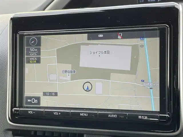 トヨタ ヴォクシー 東京都 2017(平29)年 8.2万km ブラック 純正ナビ/【Bluetooth/CD/DVD/フルセグTV】/バックカメラ/ETC/両側パワースライドドア/LEDヘッドライト/トヨタセーフティセンス/・プリクラッシュセーフティ/スマートキー/電動格納ミラー/16インチアルミホイール