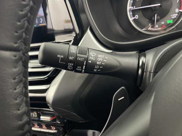 スズキ フロンクス 秋田県 2024(令6)年 0.9万km 白Ⅱ ４ＷＤ/純正ナビ/　(AM/FM/フルセグTV/Bluetooth/USB)/全方位カメラ/アダプティブクルーズコントロール/ハーフレザーシート/前席シートヒーター/ワイヤレス充電/ヘッドアップディスプレイ/ヒルディセントコントロール/オートブレーキホールド/プッシュスタート/スマートキー/パドルシフト/オートライト/LEDヘッドライト/AW付スタッドレス積込