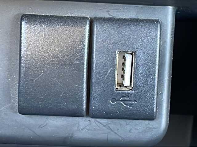 スズキ アルト ワークス 道北・旭川 2021(令3)年 5.4万km ブルーイッシュブラックパール3 /4WD//純正ディプレイオーディオ//CD/DVD/BT/USB//RECAROシート//車高調//社外テールライト//社外アンテナ//社外シフトノブ//純正15インチアルミホイール//オートライト//HIDヘッドライト//フォグライト//オートリトラミラー//前後ドライブレコーダー//ビルトインETC//ミラーヒーター//純正フロアマット//ドアバイザー//純正足回り積み込み