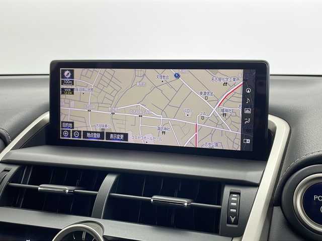 レクサス ＮＸ 300h Fスポーツ 愛知県 2018(平30)年 5.8万km ホワイトノーヴァガラスフレーク パノラマルーフ/三眼LEDヘッドライト/純正ナビ/【Bluetooth/フルセグTV/USB/CD/DVD】/衝突被害軽減ブレーキ/コーナーセンサー/ブラインドスポットモニター/レーンアシスト/レーダークルーズコントロール/パドルシフト/ステアリングヒーター/黒革シート/ベンチレーション（D/N）/シートヒーター（D/N）/バックカメラ/電動リアゲート/ETC2.0/ドライブレコーダー/プッシュスタート/スマートキー/カードキー/スペアキー/オートマチックハイビーム/電動格納ミラー/純正18インチアルミホイール