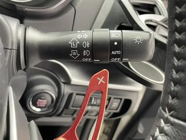 スバル インプレッサ スポーツ 2．0i－Lアイサイト 滋賀県 2017(平29)年 7.2万km クリスタルホワイトP 純正8インチナビ/【CD.DVD.フルセグTV.Bluetooth】/バックカメラ/衝突軽減ブレーキ/追従クルーズコントロール/レーンキープアシスト/LEDヘッドライト/オートライト/アイドリングストップ/MTモード付AT/ETC2.0/プッシュスタート/スマートキー