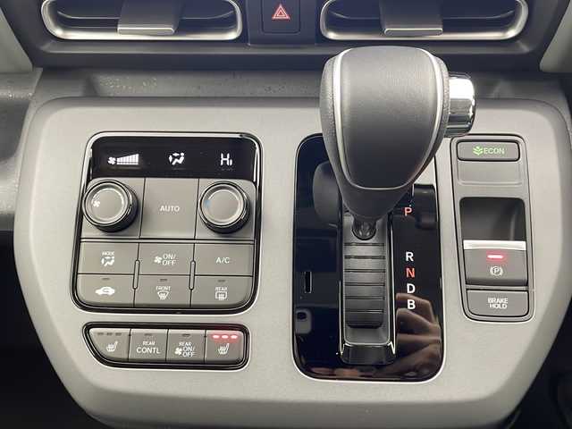 ホンダ フリード ハイブリット e:HEV クロスター 栃木県 2025(令7)年 0.1千km クリスタルブラックパール 登録済み未使用車/ホンダセンシング/・衝突軽減ブレーキ/・レーンキープアシスト/・渋滞追従機能付アダプティブクルーズコントロール/・誤発進抑制/・路外逸脱抑制/・旧発進抑制/・ブラインドスポットインフォメーション/・パーキングセンサーシステム/・歩行者事故低減ステアリング/。オートハイビーム/・標識認識/・先行者発進お知らせ/横滑り防止装置/両側パワースライドドア/コンビネーションシート(合皮)/シートヒーター(D/N席)/ステアリングスイッチ/LEDヘッドライト/LEDフォグランプ/純正15インチアルミホイール/プッシュスタート/スマートキー×2本/サイド+カーテンエアバッグ/保証書、取扱説明書