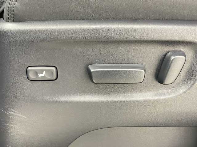 トヨタ アルファードハイブリット SR 茨城県 2020(令2)年 4.2万km ブラック 純正ナビ/・バックカメラ/・Bluetooth接続/・フルセグテレビ/・USB入力端子/スマートキー（スペアキー1本）/ETC/純正ホイール（17インチ）/パワーシート/両側スライドドア/ドライブレコーダー/電動リアゲート/ドアバイザー/社外テールランプ（純正あり）/ABS/横滑り防止装置/盗難防止装置/レーンアシストキープ/オートマチックハイビーム