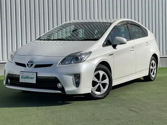 トヨタ プリウス G 香川県 2014(平26)年 9.2万km ホワイトパールクリスタルシャイン 純正メモリ７型ナビ/バックカメラ/クルーズコントロール/ビルトインＥＴＣ/ハーフレザーシート/Ｄ席パワーシート/ステアリングリモコン/オートライト/ＨＩＤヘッドライト/フォグライト/スマートキー/純正フロアマット/純正ドアバイザー