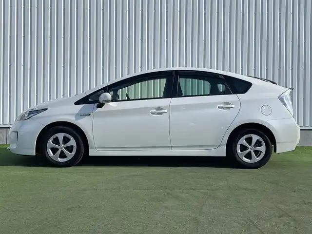トヨタ プリウス G 香川県 2014(平26)年 9.2万km ホワイトパールクリスタルシャイン 純正メモリ７型ナビ/バックカメラ/クルーズコントロール/ビルトインＥＴＣ/ハーフレザーシート/Ｄ席パワーシート/ステアリングリモコン/オートライト/ＨＩＤヘッドライト/フォグライト/スマートキー/純正フロアマット/純正ドアバイザー
