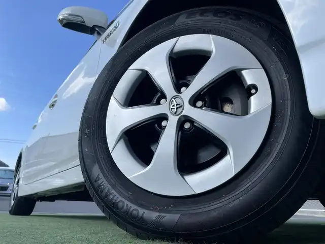 トヨタ プリウス G 香川県 2014(平26)年 9.2万km ホワイトパールクリスタルシャイン 純正メモリ７型ナビ/バックカメラ/クルーズコントロール/ビルトインＥＴＣ/ハーフレザーシート/Ｄ席パワーシート/ステアリングリモコン/オートライト/ＨＩＤヘッドライト/フォグライト/スマートキー/純正フロアマット/純正ドアバイザー