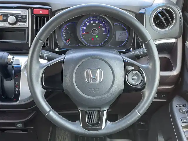 ホンダ Ｎ ＷＧＮ カスタム G Aパッケージ 道央・札幌 2014(平26)年 2.6万km プレミアムゴールドパープルパール ４WD/純正オーディオ/AM/FM/CD/AUX/シティブレーキアクティブシステム/横滑り防止装置/クルーズコントロール/革巻きステアリング/プッシュスタート/スマートキー/HIDヘッドライト/オートライト/フォグランプ/電動格納ミラー/ヒーテッドドアミラー/ウィンカーミラー/純正フロアマット