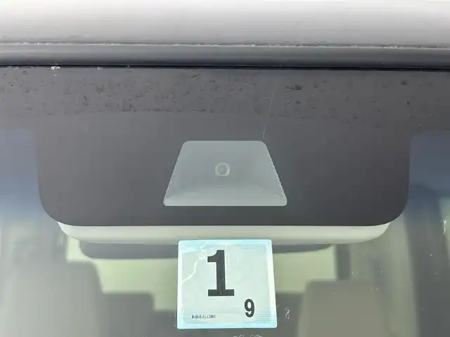 ホンダ Ｎ ＢＯＸ G L ホンダセンシング 道央・札幌 2020(令2)年 3.7万km クリスタルブラックパール ・ワンオーナー/・４WD/・コンフォートビューパッケージ/・社外ナビ/・CD/DVD/SD/BT/ワンセグ/・バックカメラ/・ビルトインETC/・ホンダセンシング/・衝突軽減ブレーキ/・レーンキープアシスト/・アダプティブクルーズコントロール/・パーキングセンサー/・オートマチックハイビーム/・LEDヘッドライト/・片側パワースライドドア/・前席シートヒーター/・純正フロアマット/・プッシュスタート/・スマートキー/・保証書