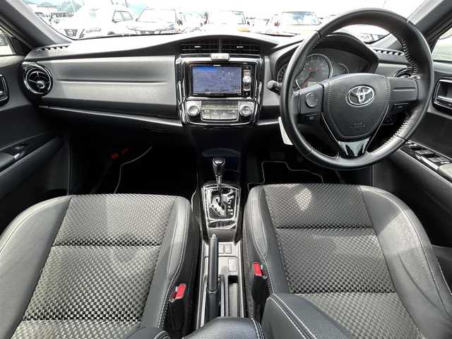 トヨタ カローラ フィールダー 1．5G ダブルバイビー 岩手県 2015(平27)年 8万km クールボルドーガラスフレーク 社外ナビ/AM/FM/CD/DVD/ワンセグTV/ETC/衝突被害軽減ブレーキ/レーンキープアシスト/横滑り防止装置/アイドリングストップ/シートヒーター/オートライト/オートハイビーム/LEDヘッドライト/スマートキー/プッシュスタート/電動格納ミラー/純正16インチAW/純正フロアマット/純正ドアバイザー