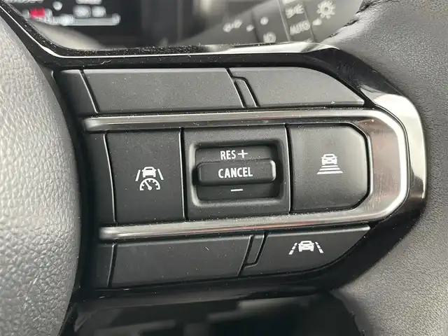 スズキ スペーシア カスタム HYBRID XS 千葉県 2024(令6)年 0.3万km ブルーイッシュブラックパール3 ケンウッドナビ /（型式：MDV-D710）/ラジオ/CD/DVD/Bluetooth/フルセグTV /両側パワースライドドア /ETC/レーダークルーズコントロール /ハーフレザーシート /D/N席シートヒーター/ステアリングヒーター/オートライト/純正アルミホイール /純正フロアマット/前後ソナー/スマートキー/横滑り防止装置/ABS