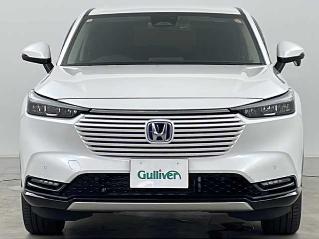 ホンダ ヴェゼル ハイブリッド e:HEV Z 道央・札幌 2024(令6)年 0.6万km プラチナホワイトパール ・４ＷＤ/・寒冷地/・純正メモリナビ（ＢＴ＆ＵＳＢ＆フルセグ＆スマホ連携）/・ＣＭＢＳ/・ＡＣＣ先行車検知/・レーンキープアシスト/・ＢＳＭ/・標識認識機能/・パワーバックドア/・Ｄ／Ｎシートヒーター/・ステアリングヒーター/・レーダークルーズ/・ステアリングスィッチ/・パドルシフト/・コーナーセンサー/・ハーフレザーシート/・置くだけ充電/・ドアミラーヒーター/・ＬＥＤヘッドライト/・ＬＥＤフォグ/・スマートキー/・社外ドラレコ前後/・純正１８インチＡＷ