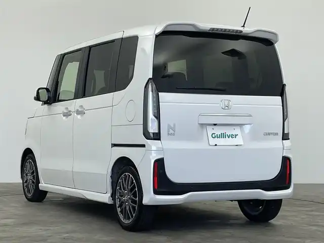 ホンダ Ｎ ＢＯＸ カスタム ターボ 群馬県 2024(令6)年 1.7万km プラチナホワイトパール 衝突軽減　純正８インチナビ　バックカメラ　両側パワースライドドア　アダプティブクルーズコントロール　ＬＥＤヘッドライト　純正１５インチＡＷ　前席シートヒーター　パドルシフト　スマートキー　禁煙