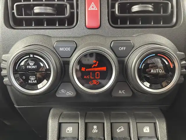 スズキ ジムニー XL 富山県 2021(令3)年 4.6万km シフォンアイボリーM パートタイム4WD/純正8インチナビ（AM/FM/CD/DVD/BT）/フルセグTV/バックカメラ/衝突被害軽減ブレーキ/レーンキープアシスト/前後ドライブレコーダー/ダウンヒルアシスト/ETC/横滑り防止装置/純正フロアマット/フォグランプ/プッシュスタート/スマートキー