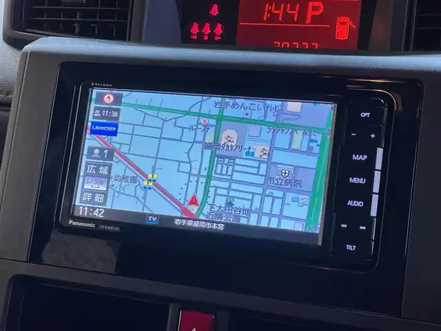 トヨタ ルーミー X 岩手県 2020(令2)年 3万km レーザーブルークリスタルシャイン ４WD/左側パワースライドドア/スマートアシスト３/衝突回避支援ブレーキ/車線逸脱警報/誤発進抑制機能/先行車発お知らせ機能/オートハイビーム/横滑り防止装置/アイドリングストップ/コーナーセンサー/シートヒーター/ロールサンシェード/ヘッドライトレベライザー/ストラーダナビ/フルセグTV/バックカメラ/ETC/ドライブレコーダー/14インチアルミホイール