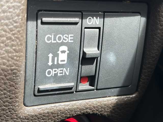 ホンダ Ｎ ＢＯＸ L 茨城県 2021(令3)年 2.8万km クリスタルブラックパール Honda SENSING/純正7インチSDナビ/-CD DVD Bluetooth/バックカメラ/アダプティブクルーズコントロール/車線維持支援システム/衝突軽減ブレーキ/横滑り抑制機能/パーキングセンサー/片側パワースライドドア/LEDオートライト/前席シートヒーター/ステアリングスイッチ/スマートキー/スペアキー/ETC/取扱説明書/保証書