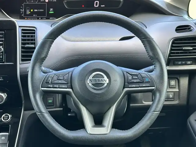 日産 セレナ ハイウェイスター V 島根県 2020(令2)年 4.1万km ダイヤモンドブラック 登録時走行距離　40915km/ディーラーナビ（MM319D-W)/（AM/FM/CD/DVD/Bluetooth）/フルセグテレビ/アラウンドビューカメラ/ドラレコ前後/両側パワースライドドア/プロパイロット/レーンキープアシスト/コーナーセンサー/衝突軽減ブレーキ/純正アルミ１６インチ/LEDライト/純正フロアマット/ドアバイザー/ビルドトインETC