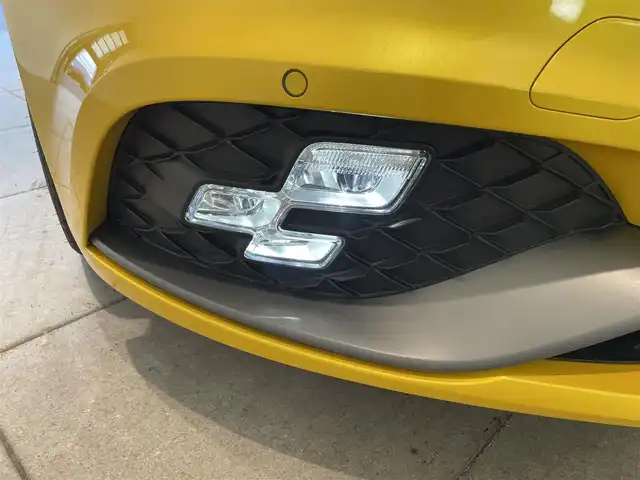 ルノー ルノー メガーヌ ルノースポール トロフィー 愛知県 2022(令4)年 2.5万km 黄 レカロシート　/ブレンボブレーキ　/純正ディスプレイオーディオ　/Ｂｌｕｅｔｏｏｔｈ　/バックカメラ　/ＡｐｐｌｅＣａｒＰｌａｙ/ＡｎｄｒｏｉｄＡｕｔｏ　/アクティブブレーキ　/ＬＫＡ　/コーナーセンサー　/ＥＴＣ/ドライブレコーダー/LEDヘッドライト/プッシュスタート/クルーズコントロール/アイドリングストップ