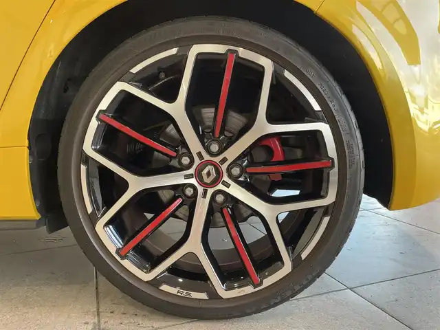 ルノー ルノー メガーヌ ルノースポール トロフィー 愛知県 2022(令4)年 2.5万km 黄 レカロシート　/ブレンボブレーキ　/純正ディスプレイオーディオ　/Ｂｌｕｅｔｏｏｔｈ　/バックカメラ　/ＡｐｐｌｅＣａｒＰｌａｙ/ＡｎｄｒｏｉｄＡｕｔｏ　/アクティブブレーキ　/ＬＫＡ　/コーナーセンサー　/ＥＴＣ/ドライブレコーダー/LEDヘッドライト/プッシュスタート/クルーズコントロール/アイドリングストップ