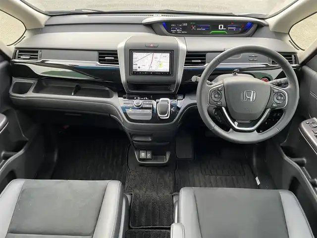 ホンダ フリード ハイブリット モデューロX 福岡県 2023(令5)年 1.4万km プラチナホワイトパール 社外ナビ（BT/フルセグ/DISC/AM/FM)/Bカメラ/両側パワースライドドア/レーダークルーズコントロール/LEDヘッドライト/オートライト/ハーフレザー/ウォークスルー/純正15インチAW/アイドリングストップ/横滑り防止装置/コーナーセンサー/レーンキープアシスト/盗難防止装置/衝突被害軽減システム/スマートキー/ETC