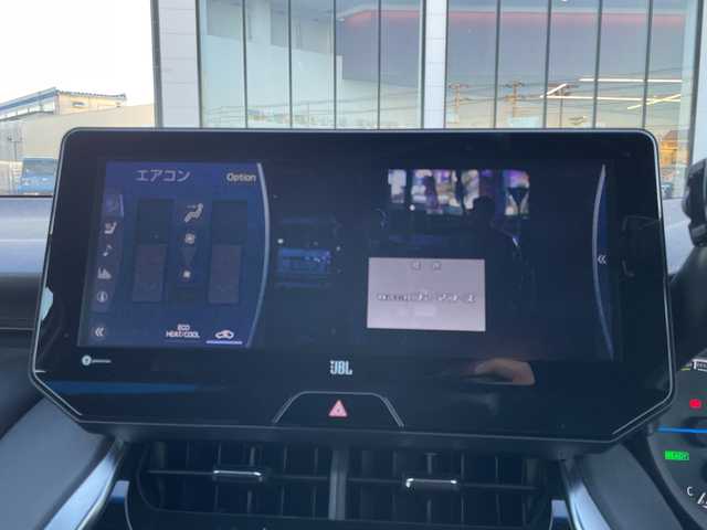 トヨタ ハリアー ハイブリッド Z レザーパッケージ 千葉県 2021(令3)年 4.3万km ブラック 純正JBLサウンド12.3インチナビ/(フルセグTV/BT/FM/AM)/全周囲カメラ/デジタルインナーミラー/ヘッドアップディスプレイ/ブラインドスポットモニター/衝突被害軽減システム/車線逸脱警報/追従式クルーズコントロール/レザーシート/横滑り防止装置/ビルトインETC2.0/アイドリングストップ/LEDヘッドライト/フォグランプ/オートライト/ウィンカーミラー/電動格納ミラー/純正19インチAW/シートヒーター/エアシート/シートリフター/ステアリングヒーター/プッシュスタート/スマートキー/フロアマット/スペアキー/取扱説明書/保証書