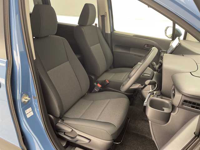 トヨタ シエンタ ハイブリッド G 愛知県 2025(令7)年 0.1千km グレイッシュブルー 登録済未使用車/トヨタセーフティセンス/純正8型ディスプレイオーディオ　ナビ機能なし/全方位カメラ/レーダークルーズコントロール/バックカメラ/コーナーセンサー/純正アルミホイール/ブラインドスポットモニター/LEDヘッドライト/オートマチックハイビーム/ドライブレコーダー/ETC/衝突軽減システム/Bluetooth/ステアリングスイッチ/スマートキー/プッシュスタート