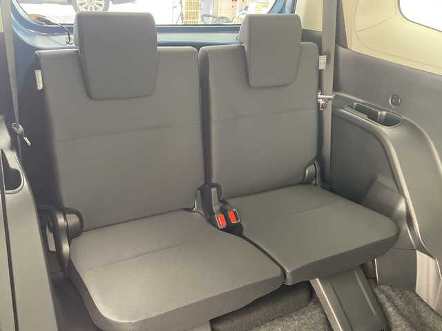 トヨタ シエンタ ハイブリッド G 愛知県 2025(令7)年 0.1千km グレイッシュブルー 登録済未使用車/トヨタセーフティセンス/純正8型ディスプレイオーディオ　ナビ機能なし/全方位カメラ/レーダークルーズコントロール/バックカメラ/コーナーセンサー/純正アルミホイール/ブラインドスポットモニター/LEDヘッドライト/オートマチックハイビーム/ドライブレコーダー/ETC/衝突軽減システム/Bluetooth/ステアリングスイッチ/スマートキー/プッシュスタート