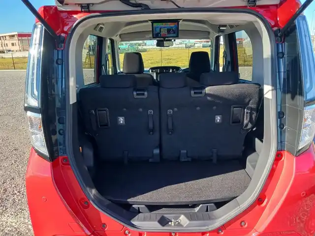 ダイハツ トール カスタムG 富山県 2020(令2)年 2.4万km コンパーノレッド 純正ナビ/フルセグTV/両側パワースライドドア/バックモニター/ビルトインETC/後席用フリップダウンモニター/レーダークルーズコントロール/コーナーセンサー/スマートアシスト/・衝突被害軽減ブレーキ/・車線逸脱防止支援/・アダプティブドライビングビーム/・標識認識/LEDヘッドランプ/革巻きステアリング/純正14インチアルミホイール/スマートキー/プッシュエンジンスタート/禁煙車