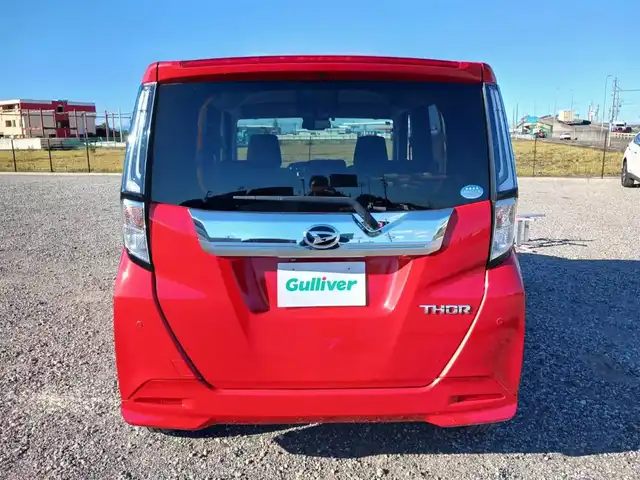 ダイハツ トール カスタムG 富山県 2020(令2)年 2.4万km コンパーノレッド 純正ナビ/フルセグTV/両側パワースライドドア/バックモニター/ビルトインETC/後席用フリップダウンモニター/レーダークルーズコントロール/コーナーセンサー/スマートアシスト/・衝突被害軽減ブレーキ/・車線逸脱防止支援/・アダプティブドライビングビーム/・標識認識/LEDヘッドランプ/革巻きステアリング/純正14インチアルミホイール/スマートキー/プッシュエンジンスタート/禁煙車