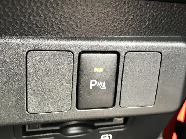 ダイハツ トール カスタムG 富山県 2020(令2)年 2.4万km コンパーノレッド 純正ナビ/フルセグTV/両側パワースライドドア/バックモニター/ビルトインETC/後席用フリップダウンモニター/レーダークルーズコントロール/コーナーセンサー/スマートアシスト/・衝突被害軽減ブレーキ/・車線逸脱防止支援/・アダプティブドライビングビーム/・標識認識/LEDヘッドランプ/革巻きステアリング/純正14インチアルミホイール/スマートキー/プッシュエンジンスタート/禁煙車