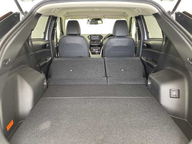 三菱 エクリプス クロス ＰＨＥＶ G 愛知県 2020(令2)年 2.3万km ホワイトダイヤモンド SDナビ/レーダークルーズコントロール/シートヒーター/バックカメラ/パワーシート/コーナーセンサー/純正アルミホイール/ブラインドスポットモニター/LEDヘッドライト/パドルシフト/ステアリングヒーター/オートマチックハイビーム/４WD/衝突軽減システム/フルセグ/CD DVD/Bluetooth/ステアリングスイッチ/スマートキー/プッシュスタート