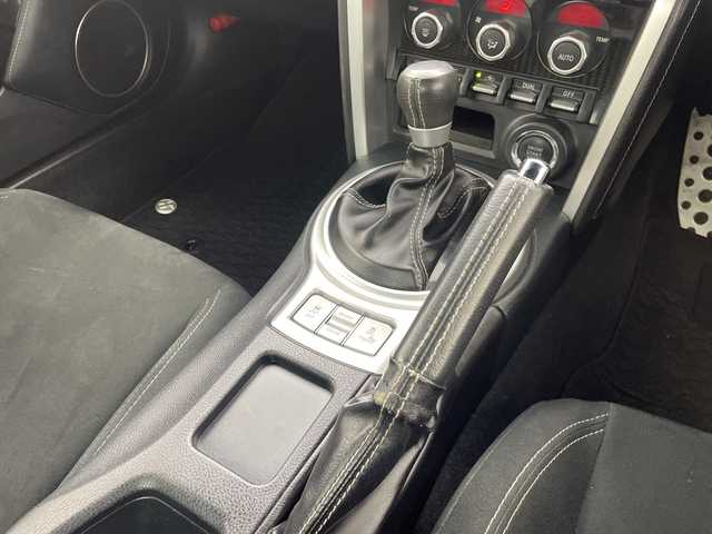 トヨタ ８６ GT 群馬県 2016(平28)年 7.8万km クリスタルブラックシリカ モデリスタエアロ　モデリスタ１８インチアルミホイール　純正ナビ　フルセグＴＶ　バックカメラ　ＥＴＣ　ＬＥＤライト　フォグランプ　パドルシフト　クルーズコントロール　オートライト　スマートキー　禁煙