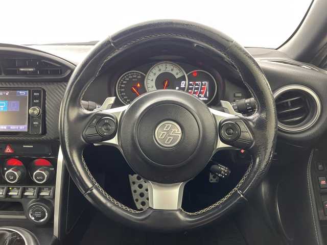 トヨタ ８６ GT 群馬県 2016(平28)年 7.8万km クリスタルブラックシリカ モデリスタエアロ　モデリスタ１８インチアルミホイール　純正ナビ　フルセグＴＶ　バックカメラ　ＥＴＣ　ＬＥＤライト　フォグランプ　パドルシフト　クルーズコントロール　オートライト　スマートキー　禁煙