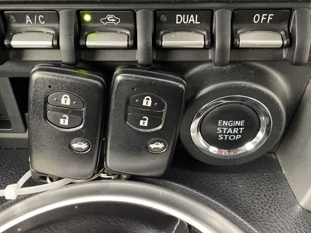 トヨタ ８６ GT 群馬県 2016(平28)年 7.8万km クリスタルブラックシリカ モデリスタエアロ　モデリスタ１８インチアルミホイール　純正ナビ　フルセグＴＶ　バックカメラ　ＥＴＣ　ＬＥＤライト　フォグランプ　パドルシフト　クルーズコントロール　オートライト　スマートキー　禁煙